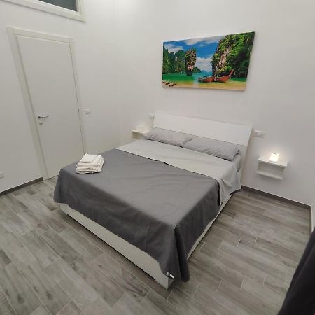 נאפולי B&B Il Regno Delle Due Sicilie מראה חיצוני תמונה