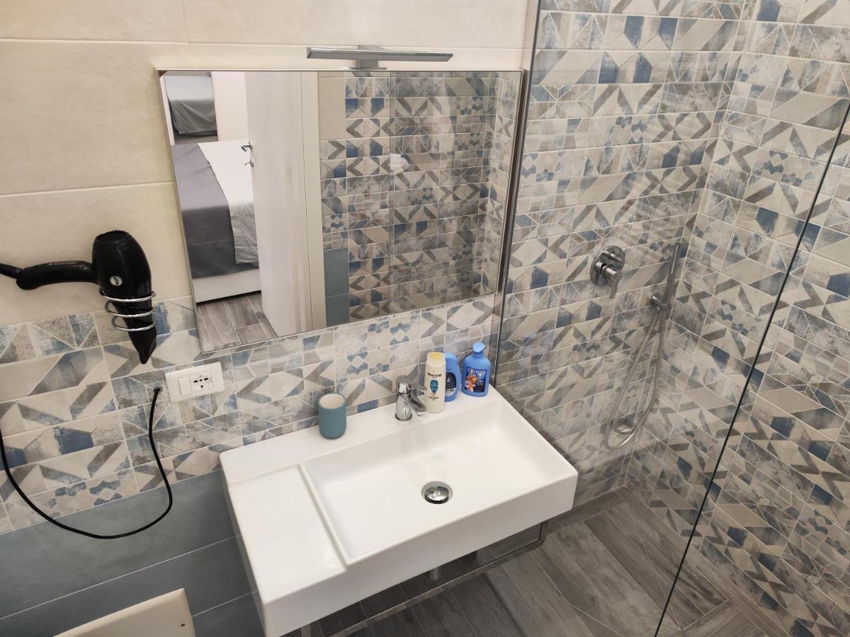 נאפולי B&B Il Regno Delle Due Sicilie מראה חיצוני תמונה