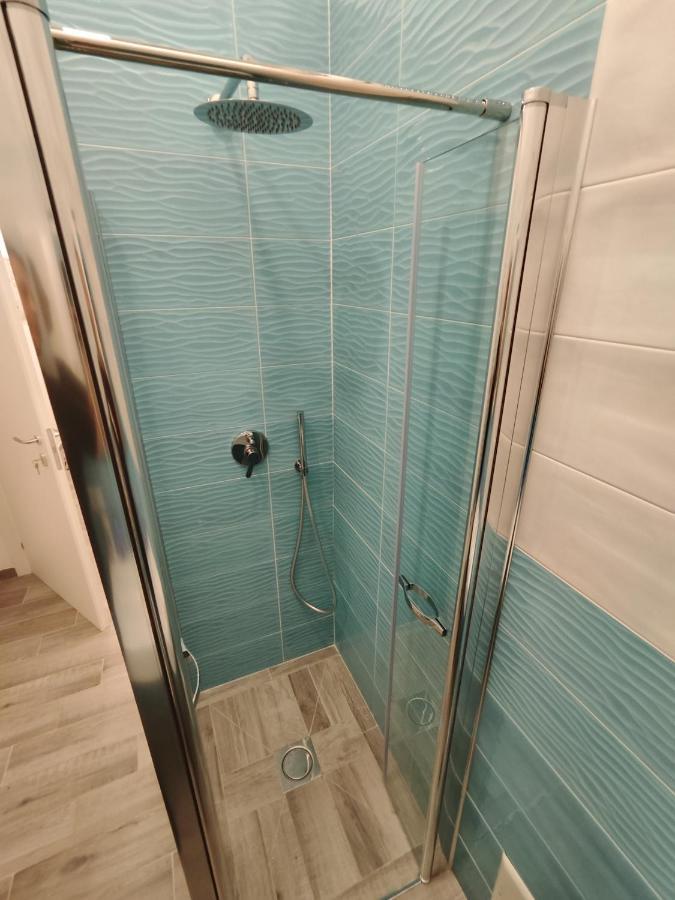נאפולי B&B Il Regno Delle Due Sicilie מראה חיצוני תמונה