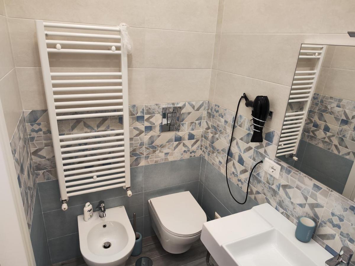 נאפולי B&B Il Regno Delle Due Sicilie מראה חיצוני תמונה