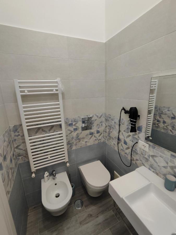 נאפולי B&B Il Regno Delle Due Sicilie מראה חיצוני תמונה